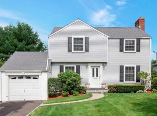 16 Hickory Hill Rd, Eastchester, NY 10709