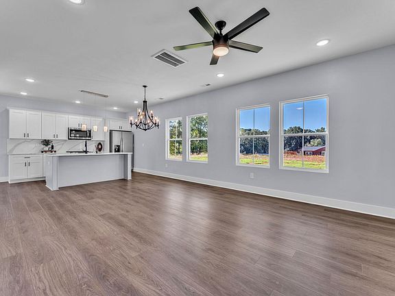 5th image of 428 Old Georgia Rd