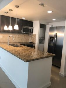 600 NE 36th St APT 1719, Miami, FL, 33137