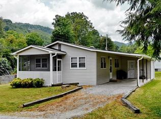 75 Randall Rd, Waynesville, NC 28786