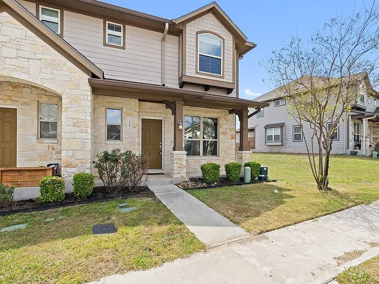 719 Coconut Grv — Photo 2