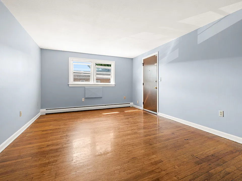 338 Park Ave #3
