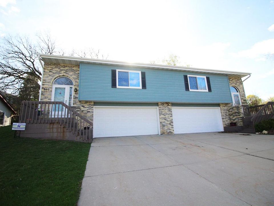 1st image of 202 Joellen Dr