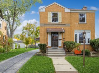 2311 S 3rd Ave, Riverside, IL 60546