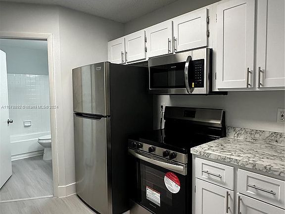 5th image of 18310 NW 68th Ave APT C