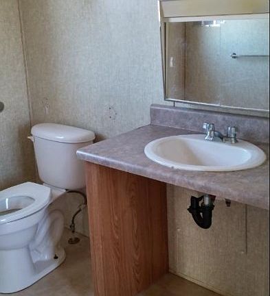 4th image of 2101 SW 38th St Lot 5