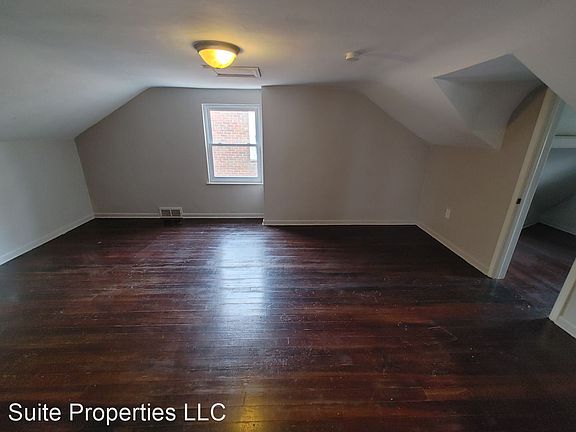 5th image of 10109 McKinney Ave