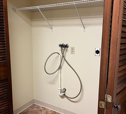 3rd image of 317 Fairmount Ave #2-8