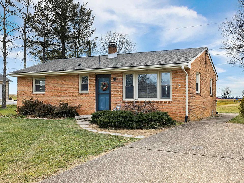 1st image of 19 Pleasant Valley Dr