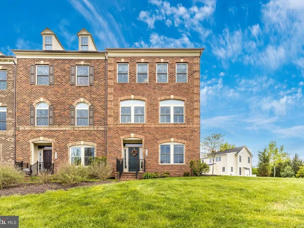 9100 Kenway Ln, Frederick, MD 21704