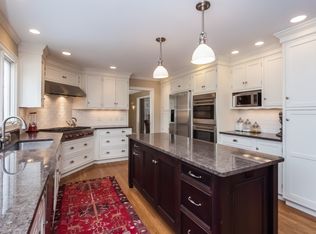 45 Quinnehtuk Cir, Longmeadow, MA 01106