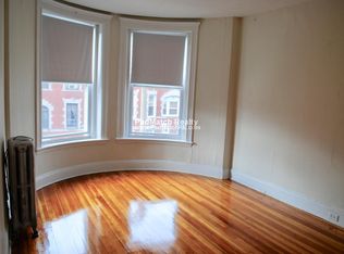 11 Mount Hood Rd APT 4, Boston, MA 02135