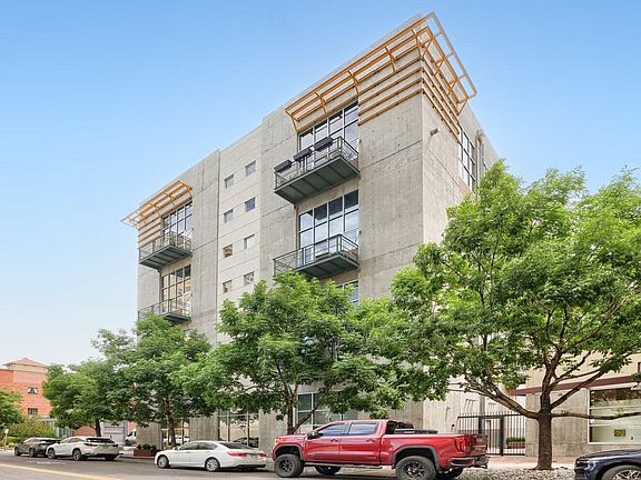 2nd image of 1050 Cherokee St #401