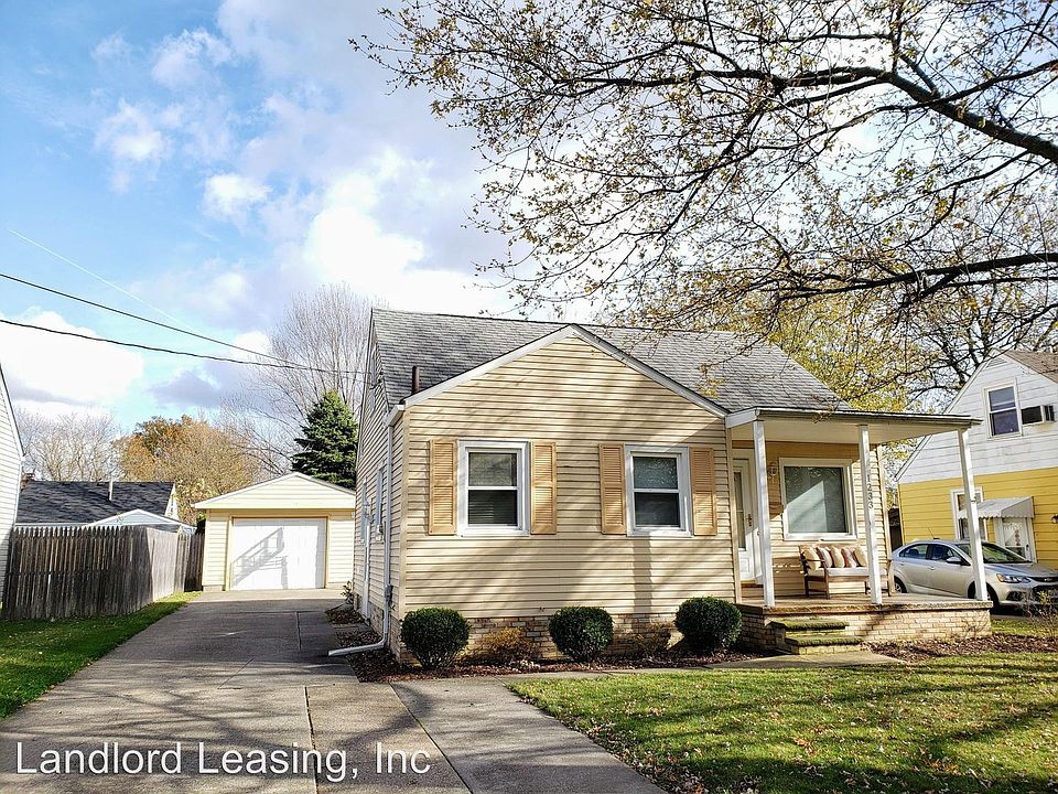 1st image of 1233 Cedar Dr