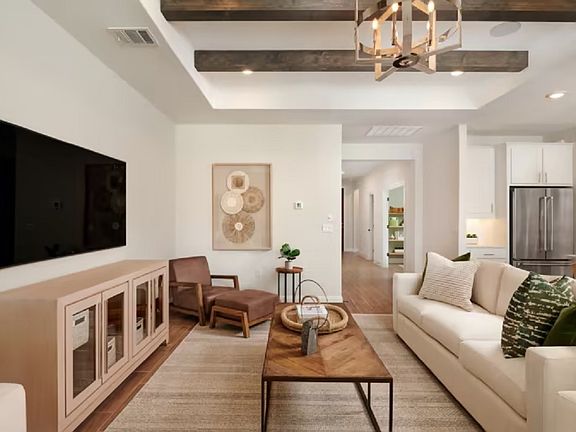4th image of 14902 Desert Orchid Dr