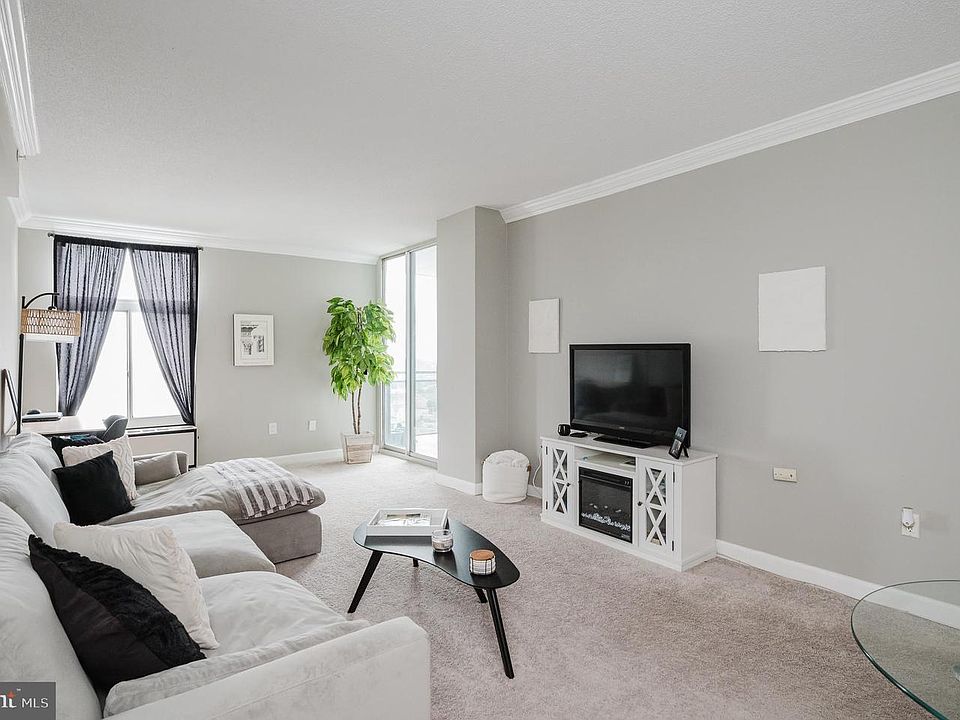 1st image of 28 Allegheny Ave APT 1512