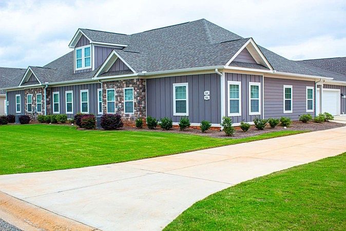 1st image of 504 Nandina Ct