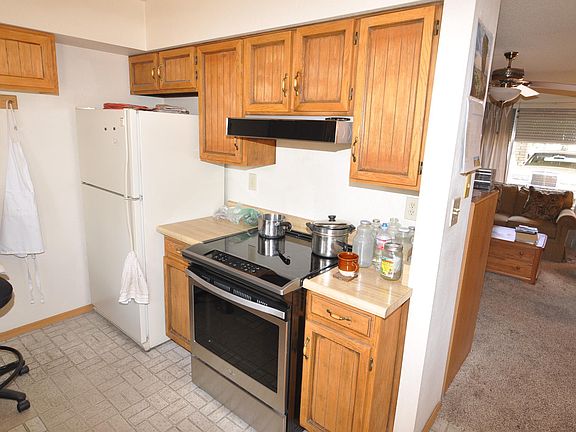 4th image of 1445 E Palmdale Dr