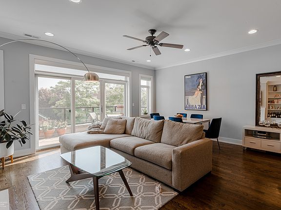 5th image of 1084 N Hermitage Ave #3