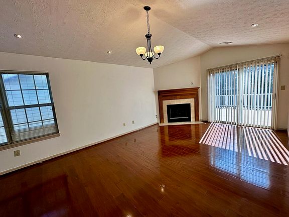 2nd image of 2484 Shady Hills Dr