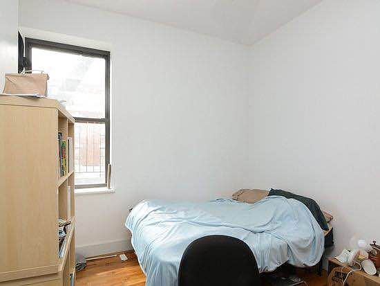 3rd image of 54 Lewis Ave #2FF