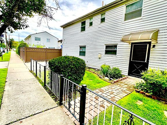 5th image of 39 Field St