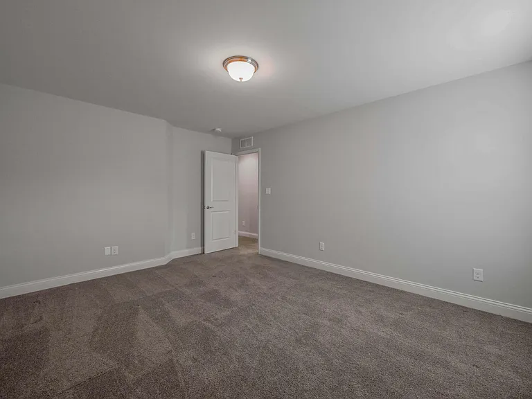 4155 Sperling Dr — Photo 29