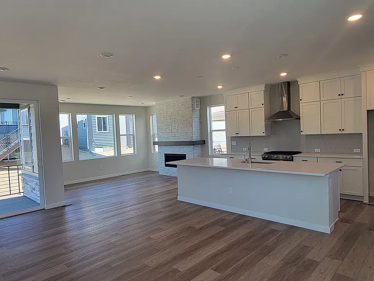 11732 Amplify Cir — Photo 5