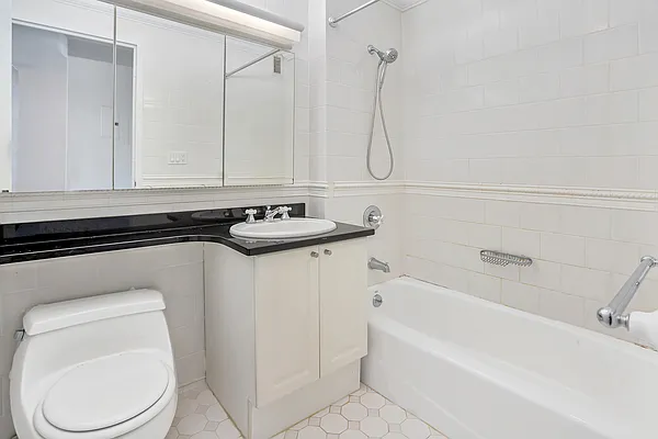 Rented by Douglas Elliman | media 8