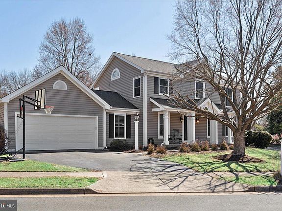 3rd image of 1405 Beauford Ct