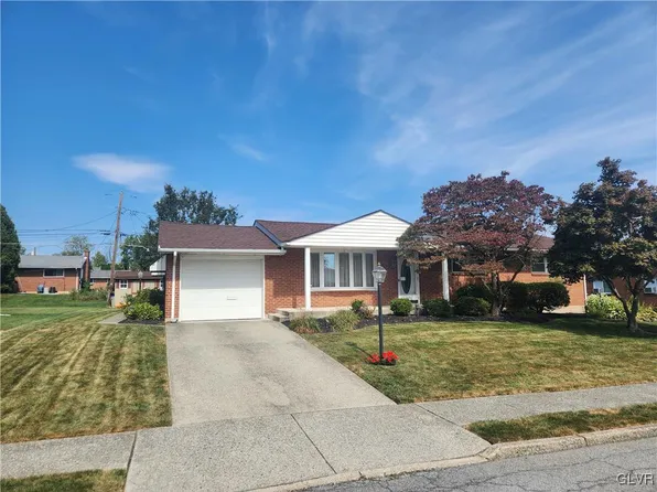 3026 Birch St S, Whitehall, PA 18052