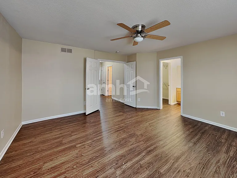 20342 E 40th Pl — Photo 8