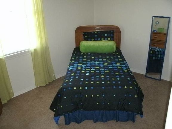 Second bedroom
