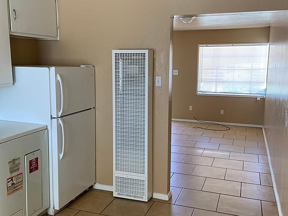 4th image of 255 W Madrid Ave APT 2