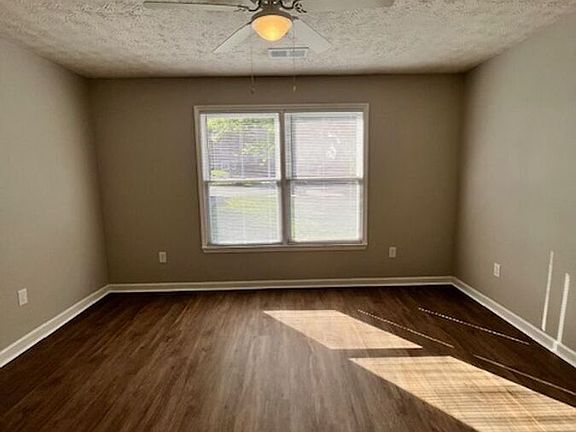 4th image of 3817 Belleau Wood Dr