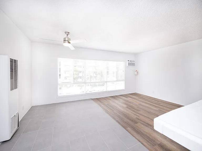 336 S. Alexandria Ave — Photo 23
