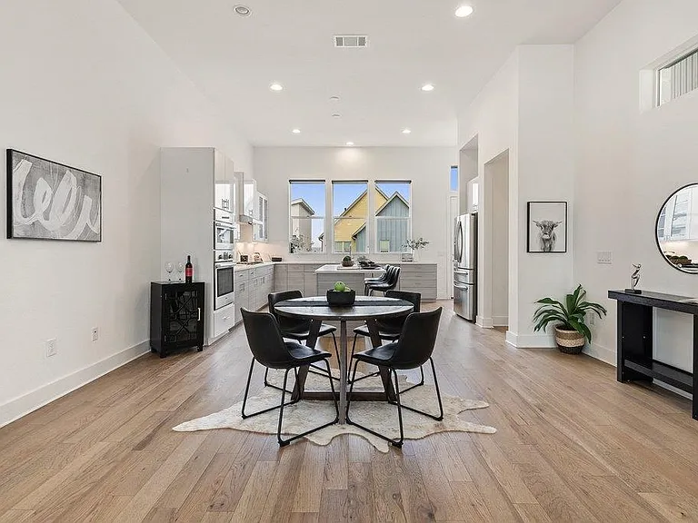 6124 Florencia Ln — Photo 12