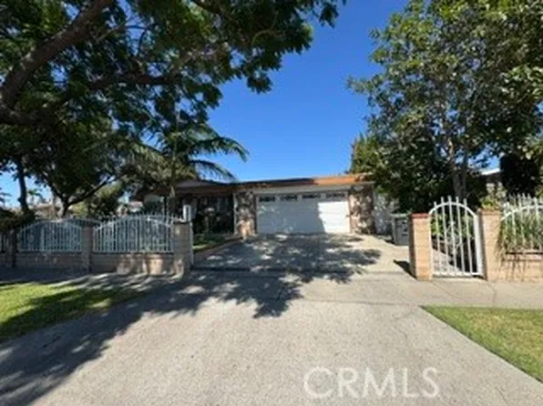 617 S Corwin Ct, Santa Ana, CA 92704