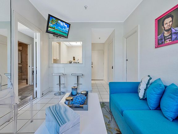 2nd image of 235 Sunrise Ave #1020