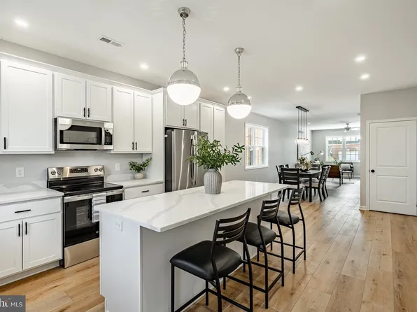 523 Grove St, Bridgeport, PA 19405