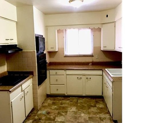 2nd image of 6652 Kenwood Dr