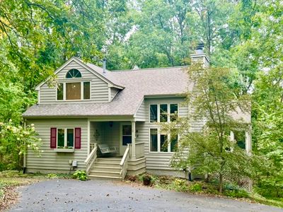 2 Russett Ln, Galena, IL, 61036