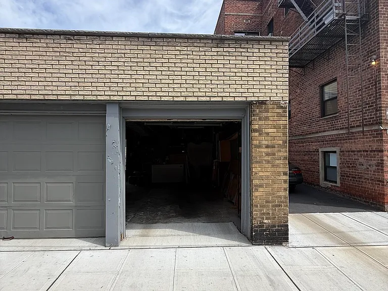 4509 Cottage Pl #2R — Photo 9