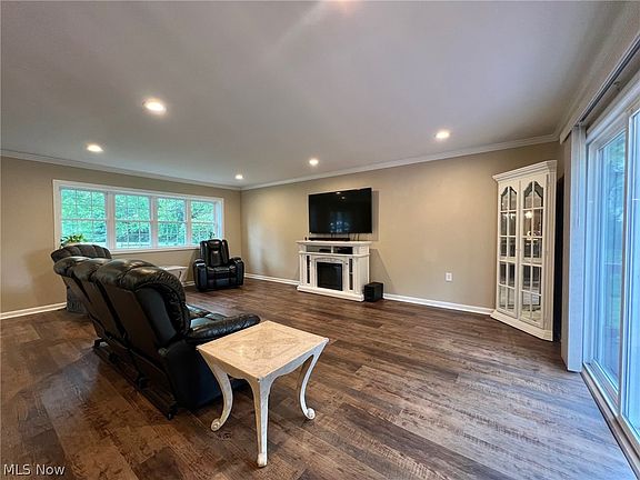 5th image of 11321 Highland View Dr