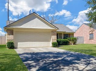 2726 Great Lakes Ave, Sugar Land, TX 77479