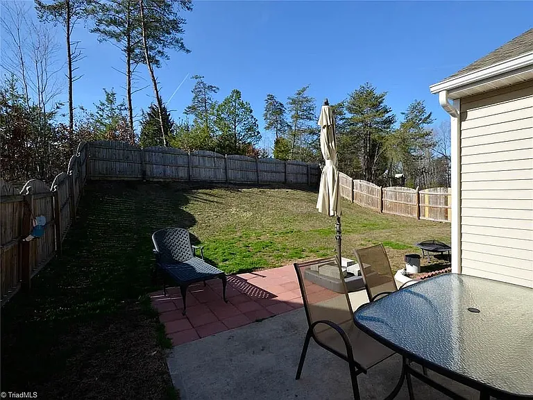 815 Hartley Hill Ct — Photo 20