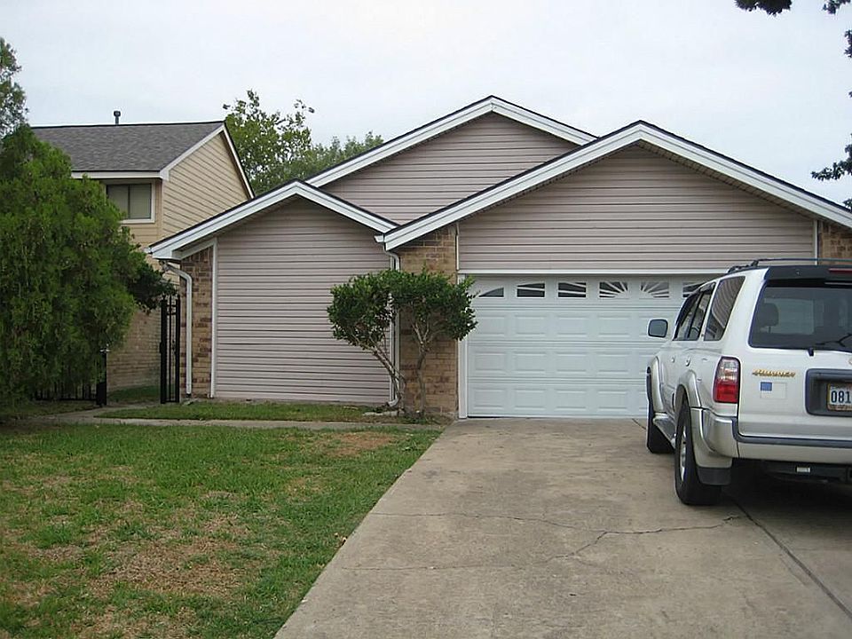 1st image of 12818 Westpark Dr