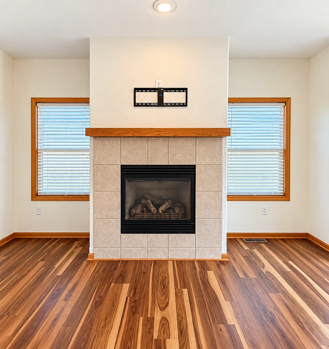 3 bed, 2.5 bath, 2300 sqft, $3,000 — Photo 4