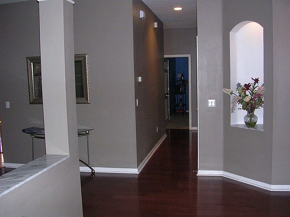 4th image of 5817 Aventura Ct