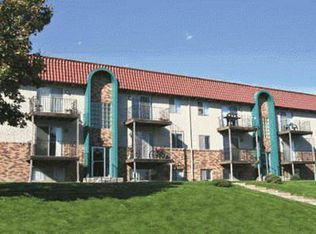 Villas de Amor, Omaha, NE 68106